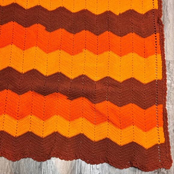 Homemade Crocheted Chevron Zig Zag Afghan Throw Blanket Retro Brown 59" x 55" - Picture 11 of 15